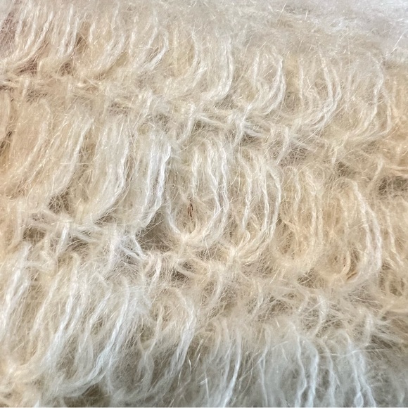 Central Park West Loose Knit Shoulder Wrap Shawl Shrug Mohair Blend Cream Ivory - Picture 8 of 10